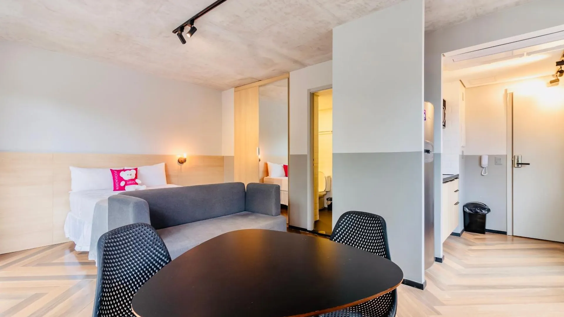 Housi Faria Lima Apartment Sao Paulo 0*,  Brazil